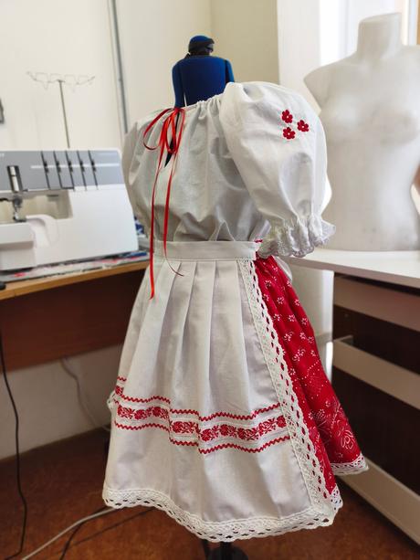Folk krojik,