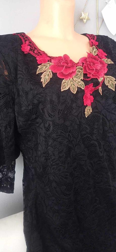 Krajkované šaty 42/44, 42