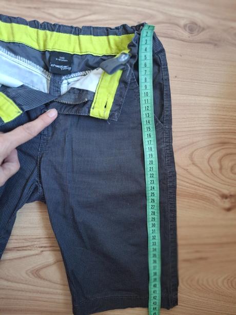 Krátke nohavice 140, chapter young,140