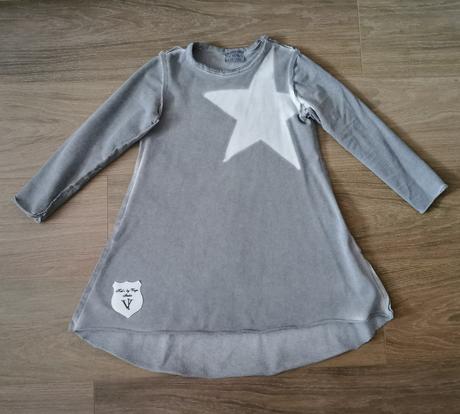 Dievčenské šaty, 110