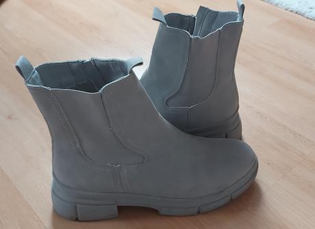 Členkové čižmy, 39