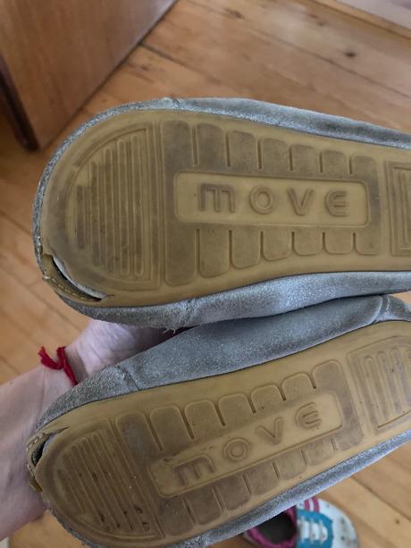 Capacky, shooshoos,25