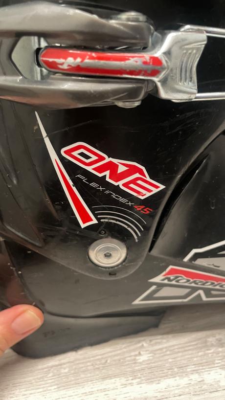 Lyziarky, nordica,41