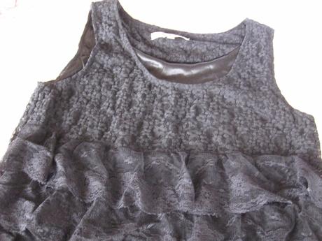 Čierny čipkovaný top/krátke šatočky, s/m, s