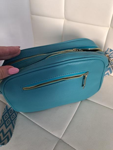 Tyrkysová crossbody kabelka, 