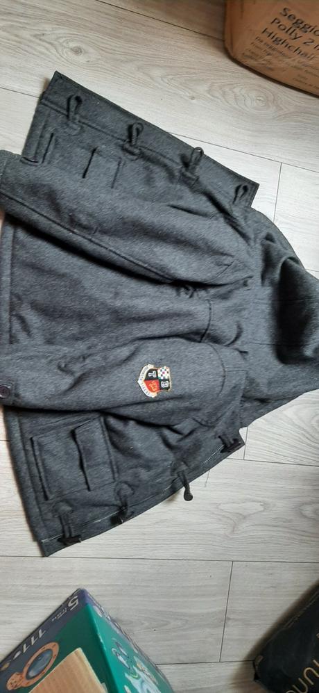 Prechodny kabatik, 104