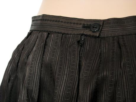 Tmavohnedá vzorovaná sukňa, 42