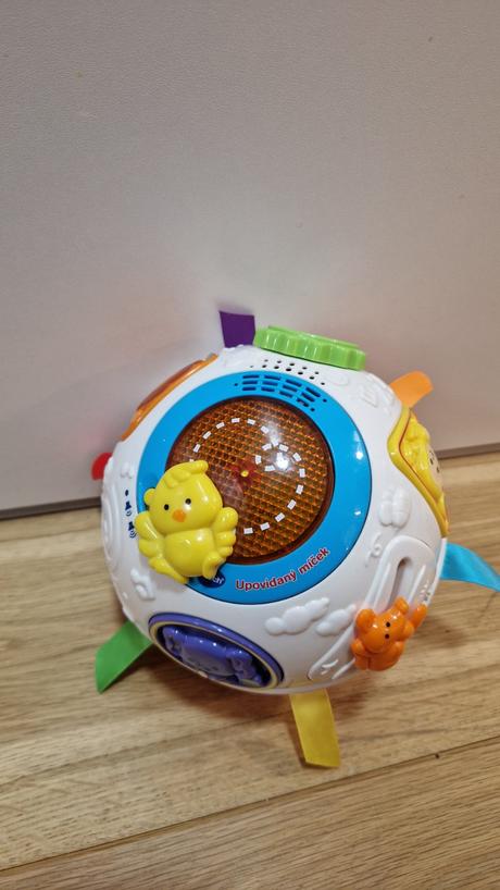 Neposlusna lopta/ upovidany micek, 