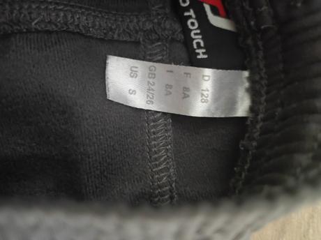 Hrubšie tepláky pro touch, 128