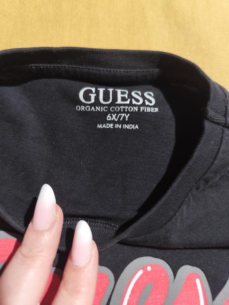 Tričká guess, guess,122