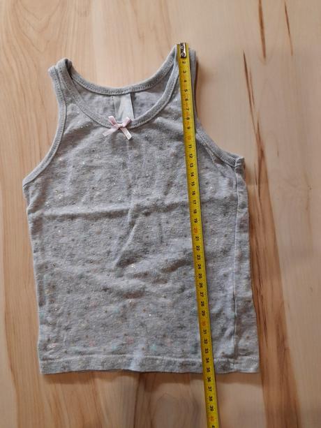 Tielko s hviezdičkami, 98