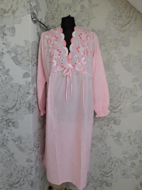 Kvalitna velmi pekna nočna košela, 40 / 42