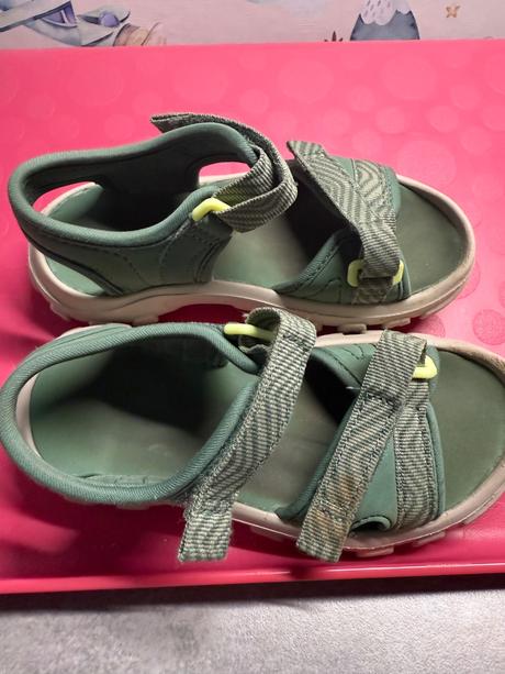 Sandalky, decathlon,29