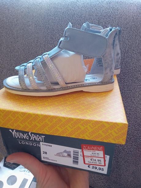 Sandálky, young spirit,28