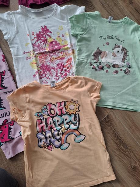 Dievčenský balík 128, 122–134