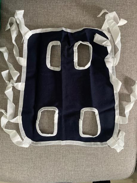 Pooperačná košieľka pre fenku,