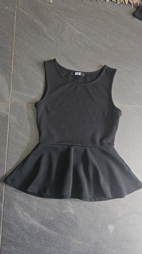 Top so sukničkou, xs