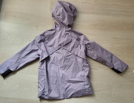 Fialová bunda decathlon, decathlon,140