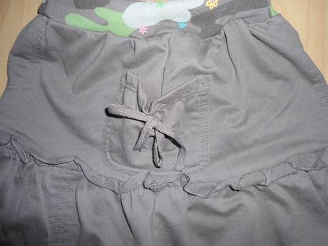 Hneda dievcenska suknicka, 122