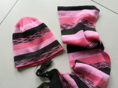 Čiapka a šálik, authority,128