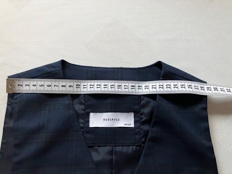 Vesta obleková, reserved,140