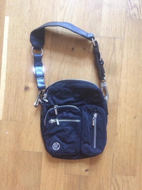 Kabelka mango, mango