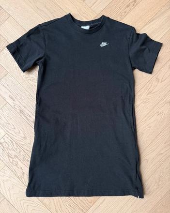 Nike šaty s vreckami, nike,158