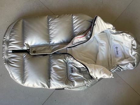 Vajíčko cybex cloud t i-size so základňou, cybex