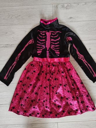 Predám šaty na karneval, pepco,134