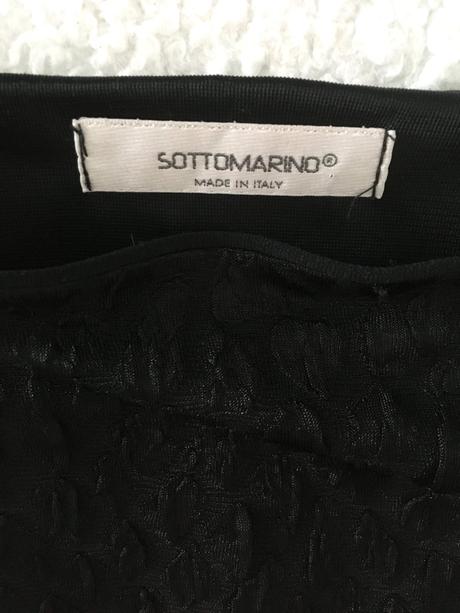 Elastické šaty sottomarino veľ.s/m, s