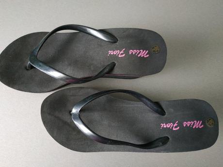 Čierne šľapky na platforme, 36