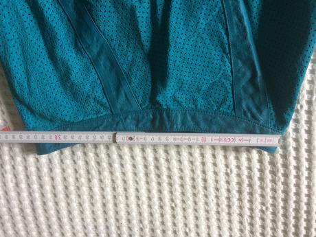 Krásna sukňa z pravej kože, 38