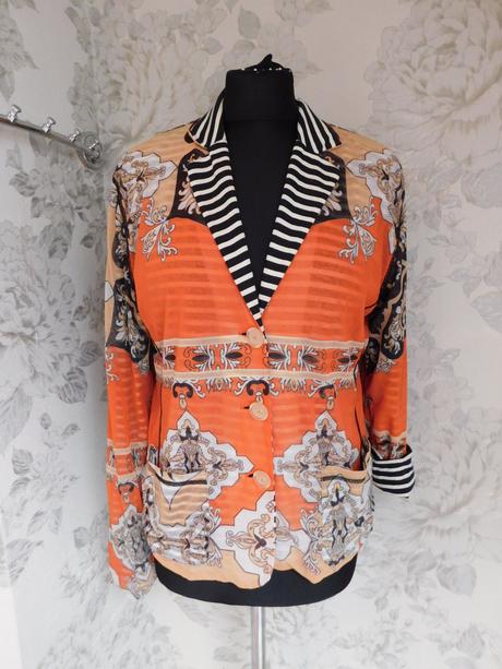 Luxusny trendy blejzer, 40