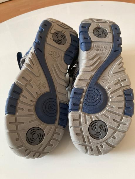 Nove sandale s visackou, 35