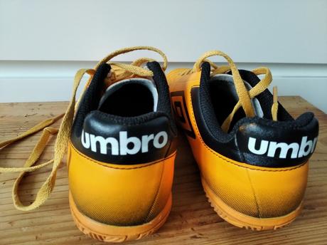 Halovky umbro, umbro,35