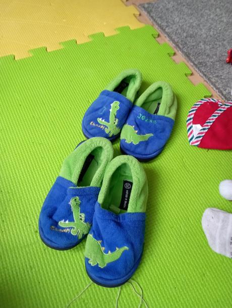 Balík oblečenia dvojičky chlapci, 86