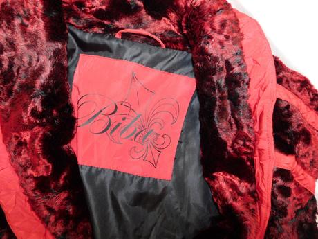 Pekna štylova plišova vesta, 42