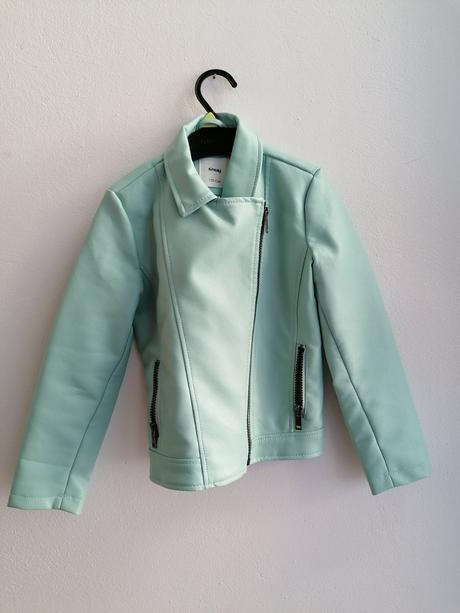 Kozenkova bunda, sinsay,122