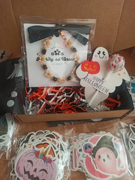 Náramok z korálok,