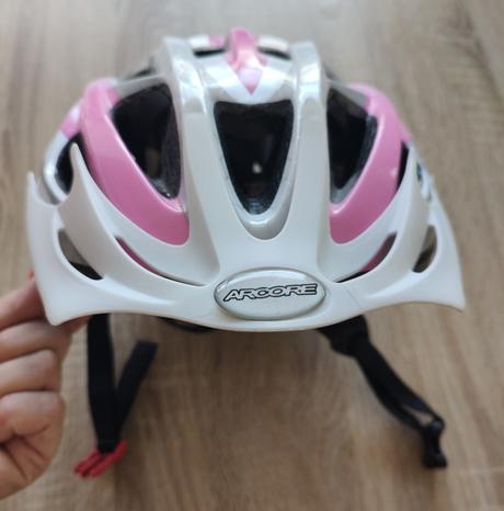 Dievčenská/ dámska prilba na bicykel veľ. s/m, s