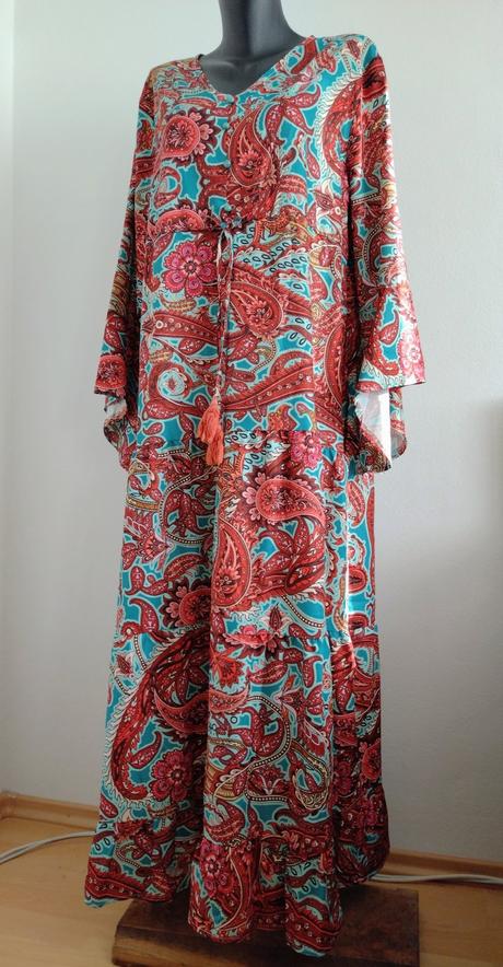 Boho maxi šaty s paisley vzorom, 48