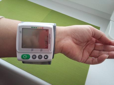 Ručný tlakomer na zápästie min.použitý v top stave, 