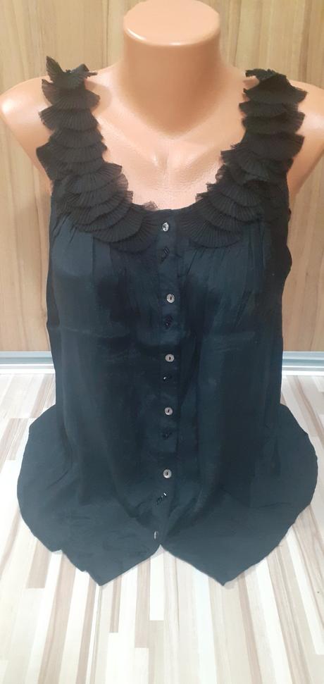 Blúzka s elegantnou žabkou a zapinanim, e-vie,m