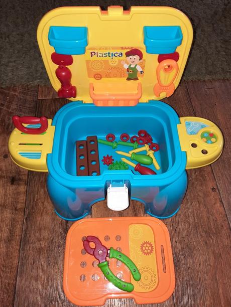 Stolík stolička náradie pre majstra, 