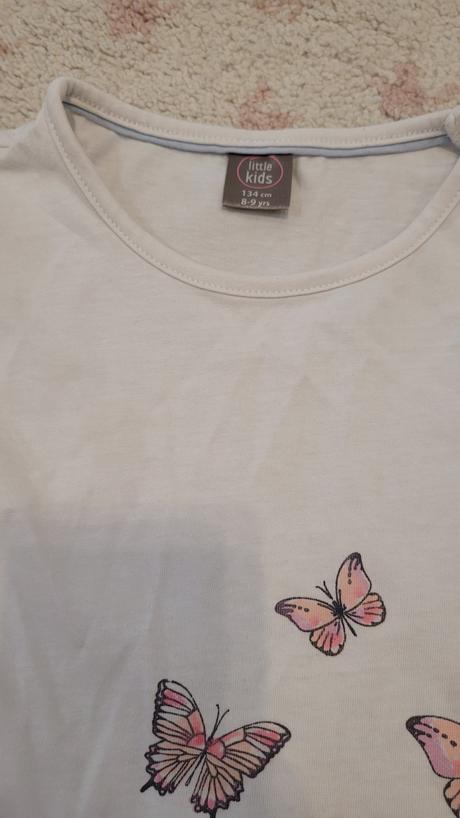 Tricko s motylikmi, 134