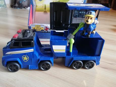 Labková patrola - chase a záchranárske auto,