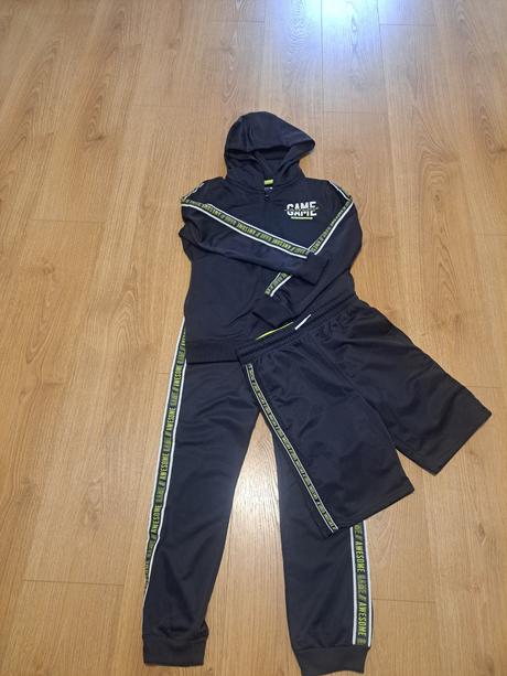 Športová súprava, 146