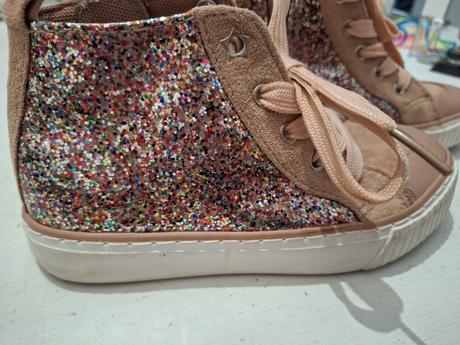 Lesklé topánky, reserved,29