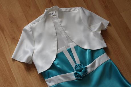 Slávnostné šaty, 40