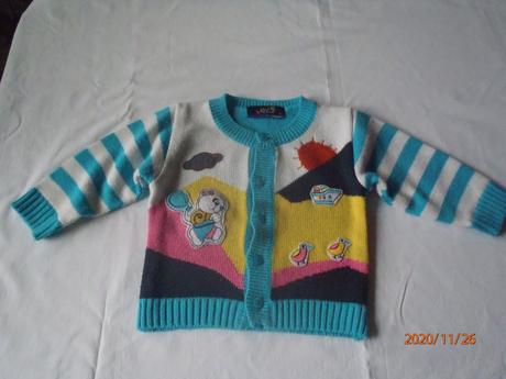 Sveter zelený so vzorom, 92